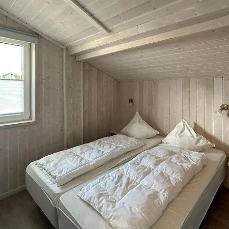 Holiday home Friedrichskoog-strandpark 4